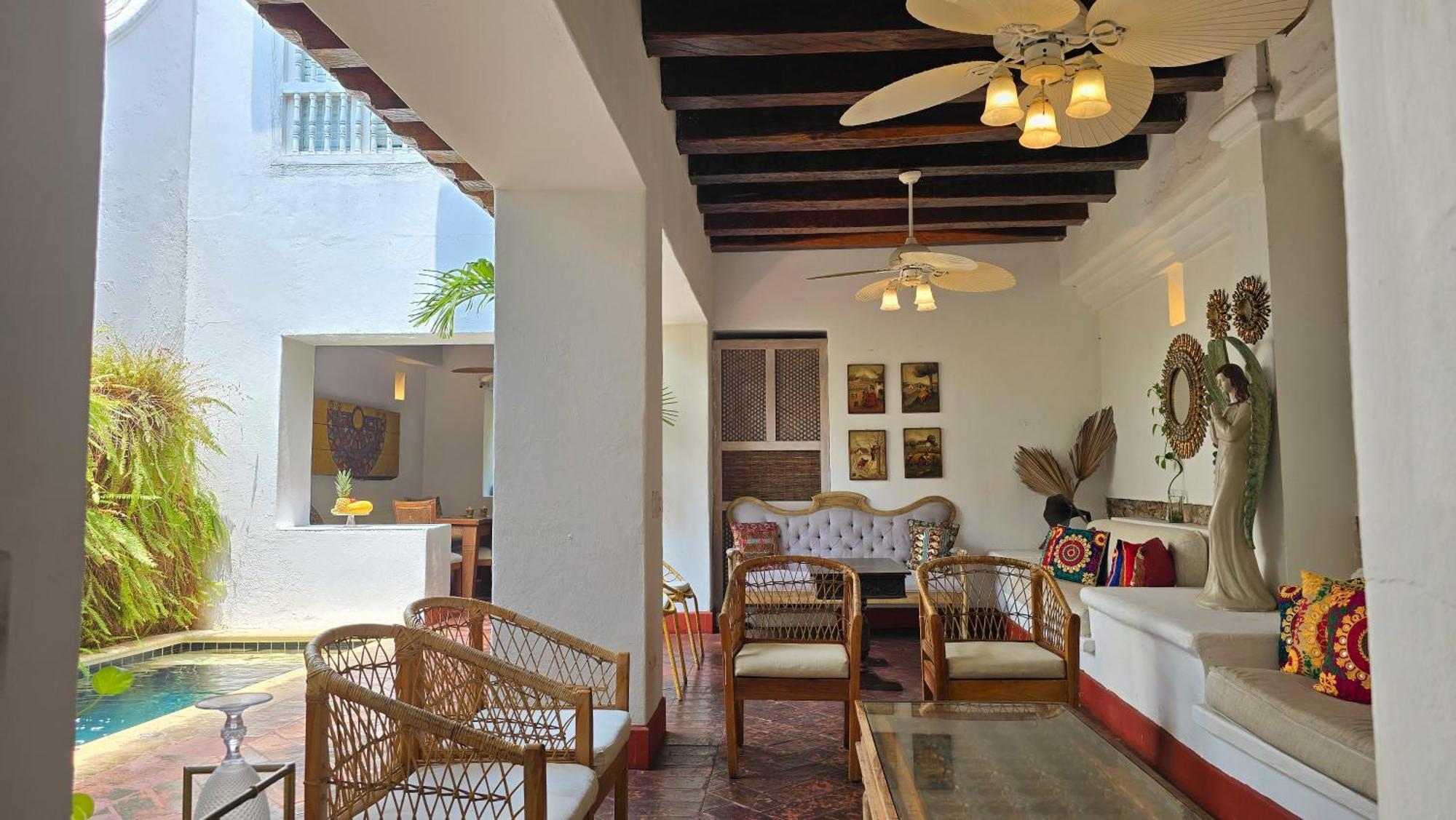 Casa La Tablada Hotel 3*